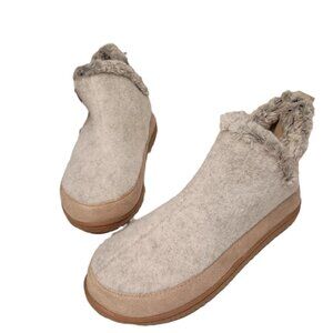 Dearfoams Gray and Tan Indoor/Outdoor Memory Foam Slippers Women’s Size M 7-8 NW
